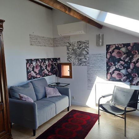 Espace Beleverte Bussiere 1 Tamaris Appartement Meuble De 2 Chambres อูลแลงส์ ภายนอก รูปภาพ